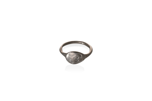 φως | fos rhodiumplated "pebble" ring