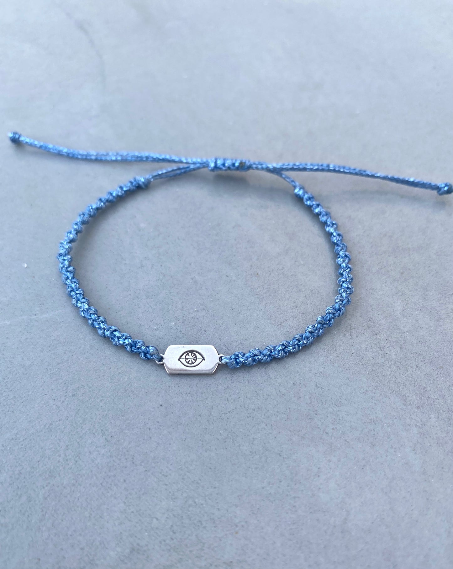 EYE tiny tag silver macramé bracelet