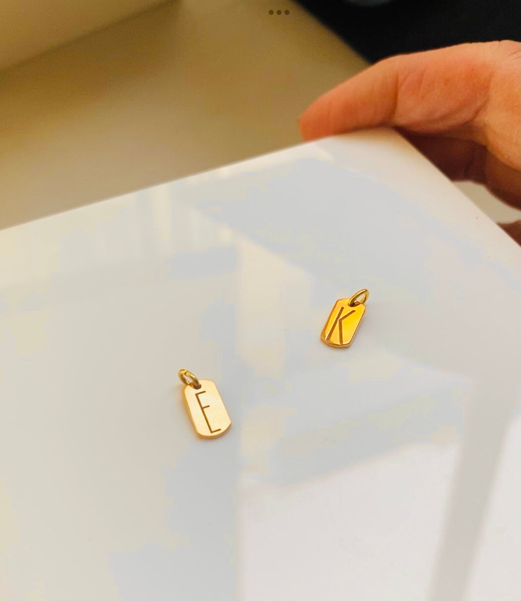 Monogram | tiny tag 18k gold plated vermeil pendant