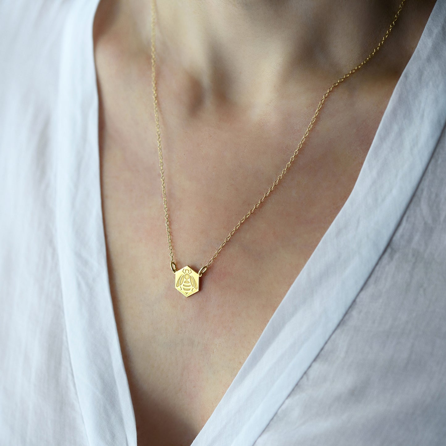 Bee your best self | double-face necklace