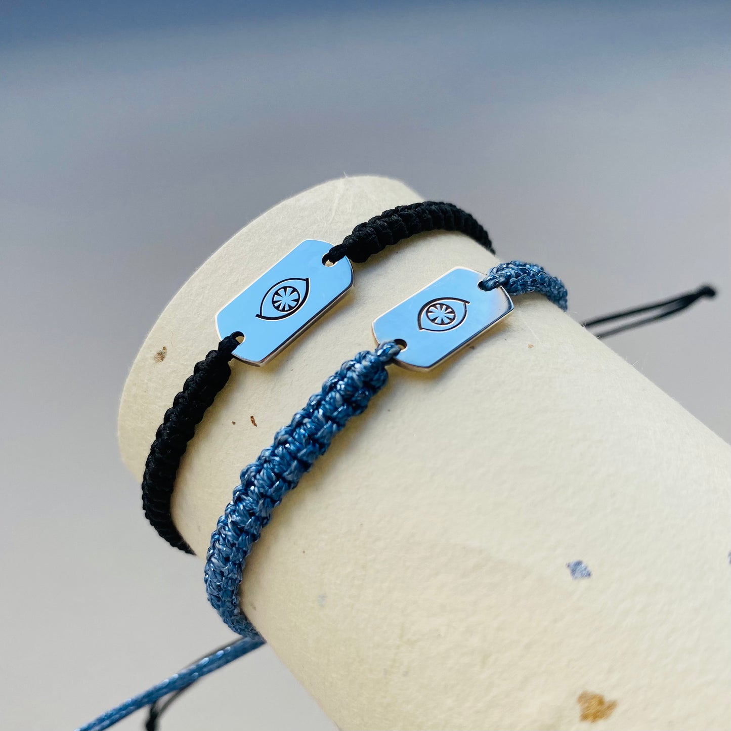 EYE mini tag silver macramé bracelet