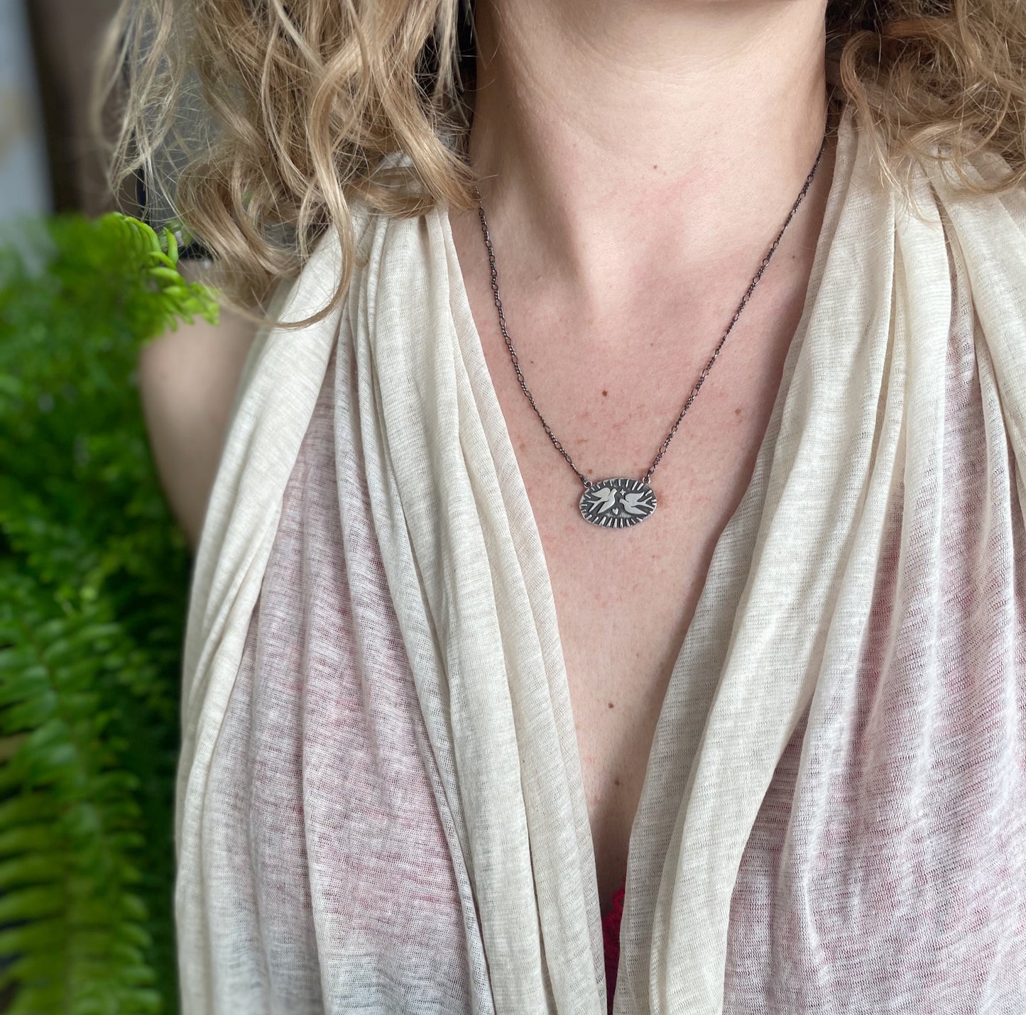 Birds velonies/stitches silver necklace