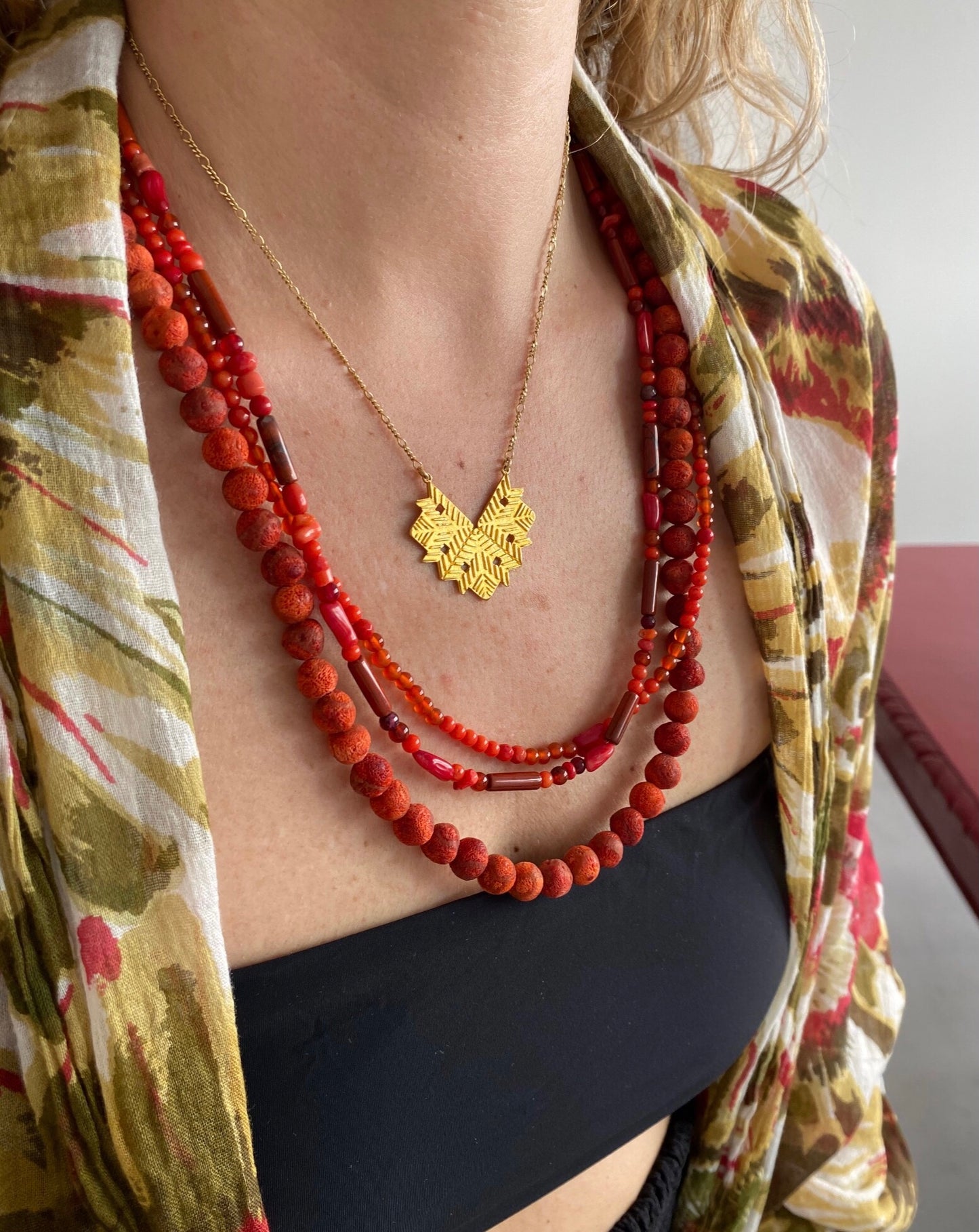 Semedaki velonies/stitches silver necklace