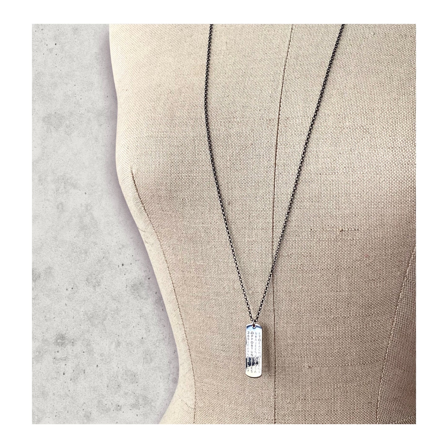 365 days ~ word puzzle | tag pendant