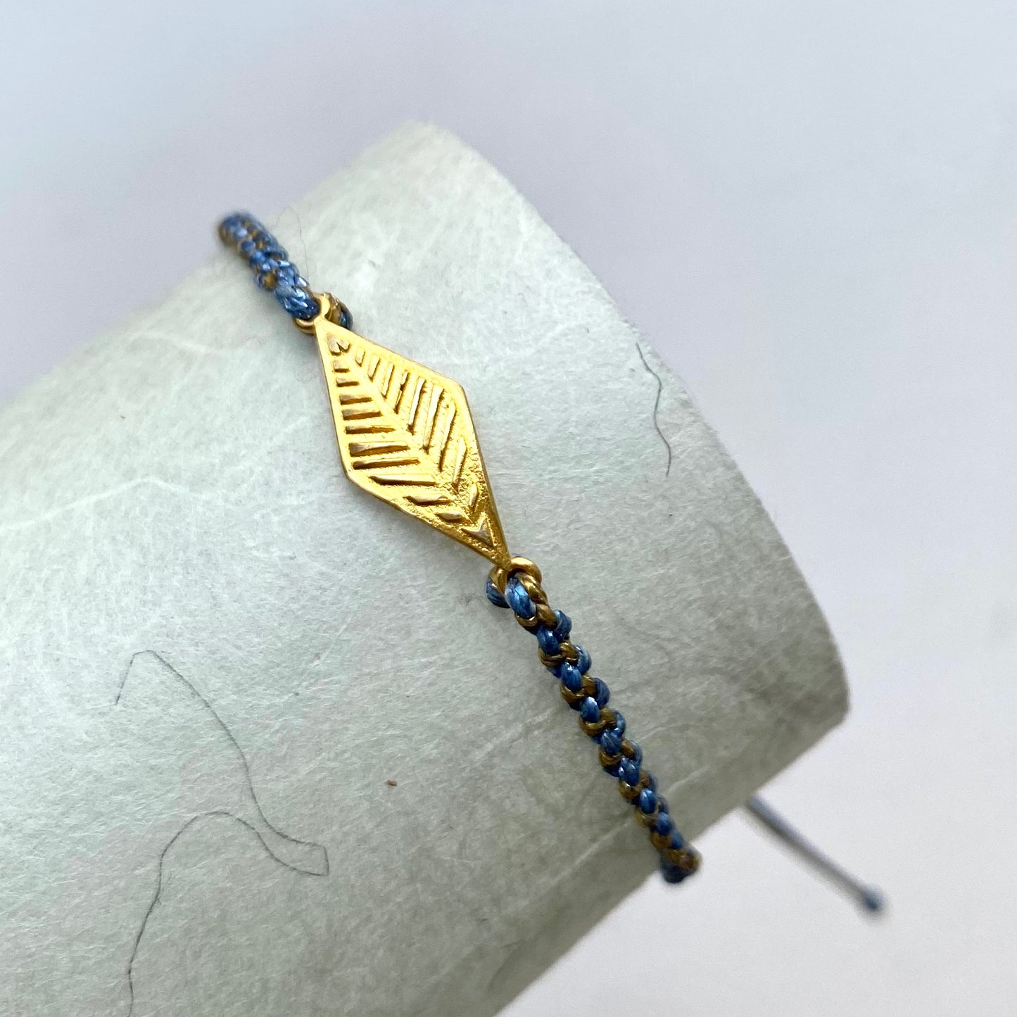 Romvos velonies/stitches collection | silver macrame bracelet