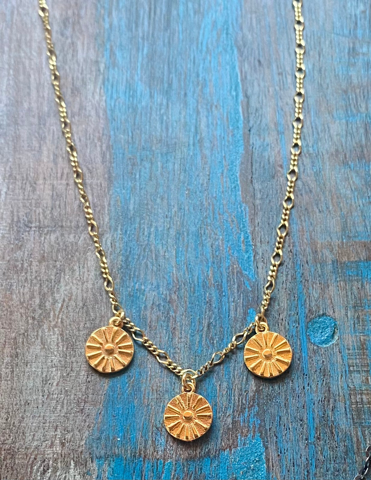 sun velonies/stitches | triple silver necklace