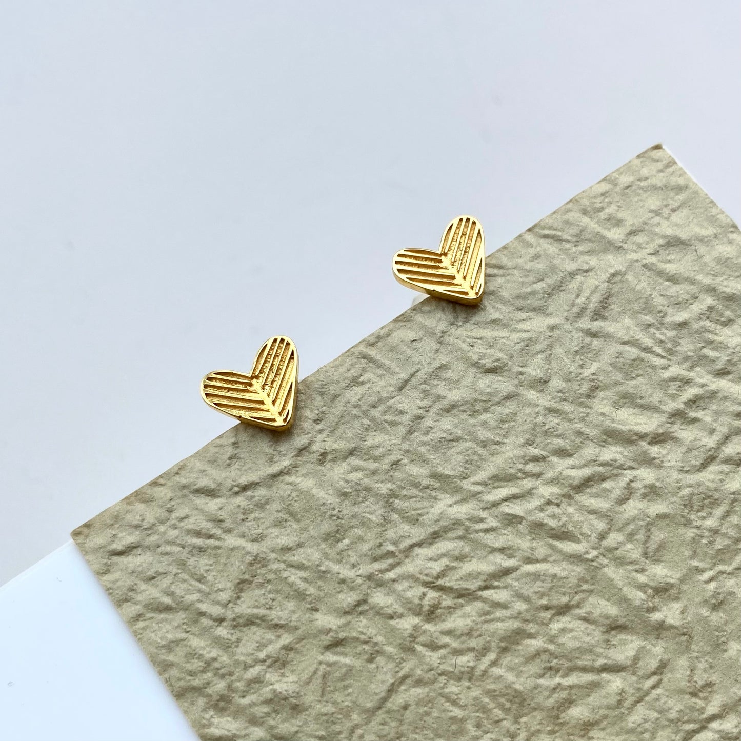 heart velonies/stitches | silver studs
